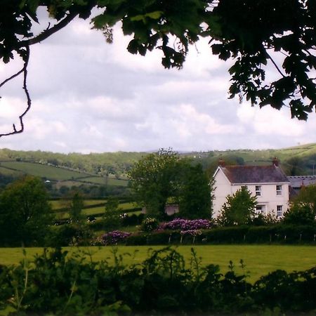 Glascoed Farmhouse Carmarthen Exterior photo
